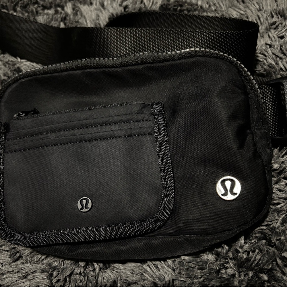 lululemon athletica Black Belt Bag with wallet